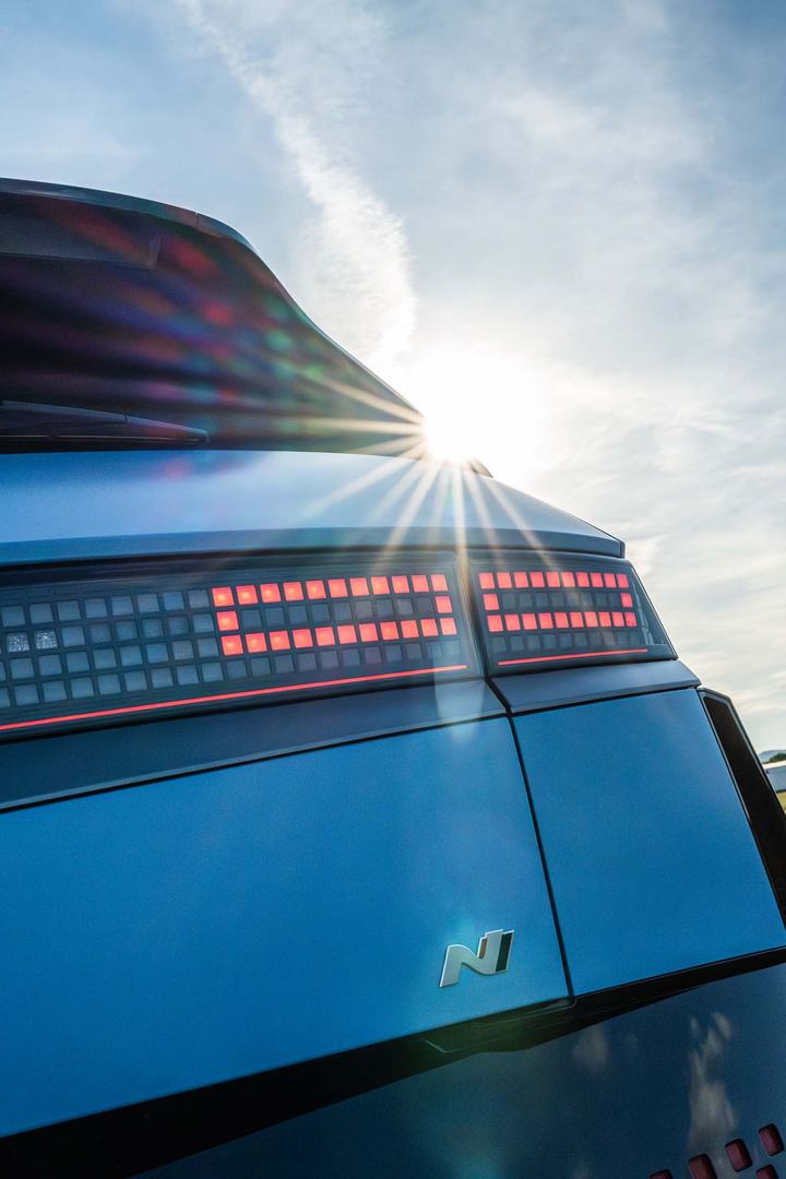 Detailaufnahme eines blauen Hyundai